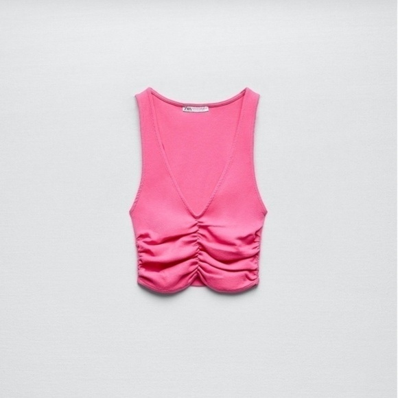 New Ribbed Front Ruched Crop Top - Picture 2 of 9